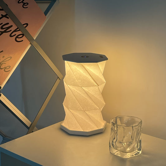 Twisted pocket lamp